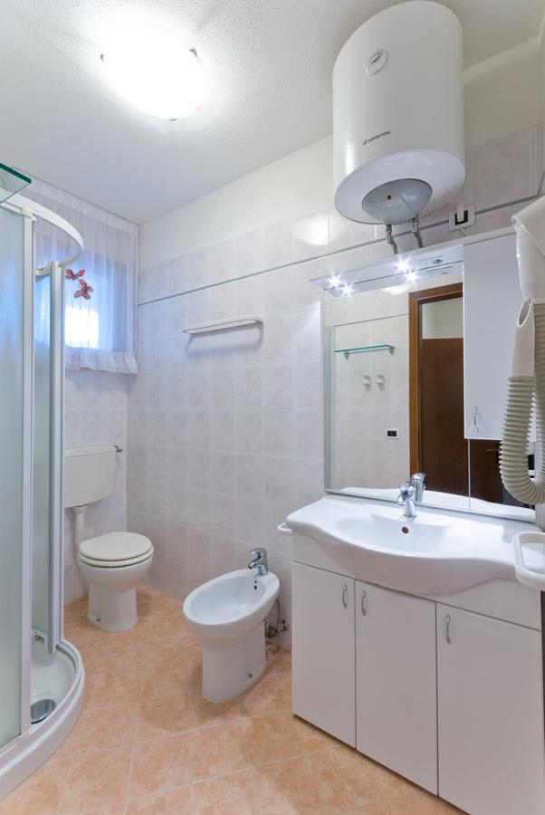 White Star Apartment Bibione Exterior photo